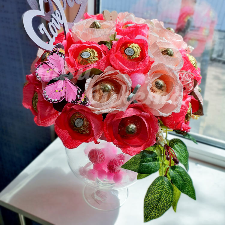 Букет из 31 конфеты