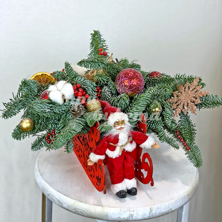 Ящичек в виде санок на новый год (Вид спереди)