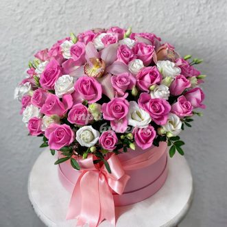 Орхидеи и розы на день влюбленных